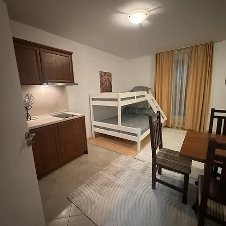 3 To Door Apartament *