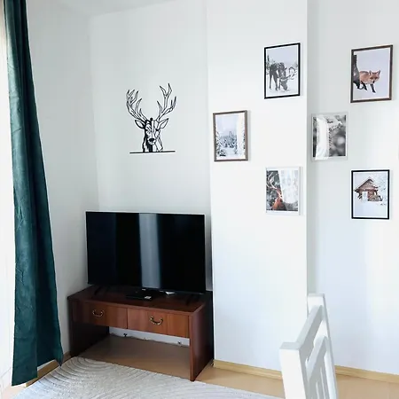 Apartament 3 To Door